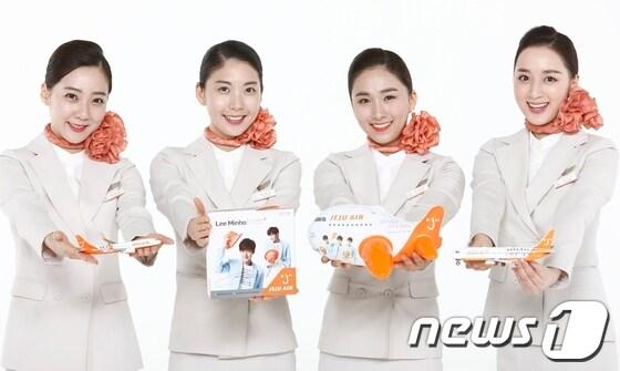 본문 이미지 - 제주항공, 기내서 '이민호' 캐릭터 상품 판매(제주항공 제공)© News1  