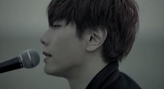 본문 이미지 - 가수 박효신('야생화' 뮤직비디오). ⓒ News1