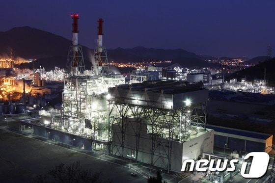 본문 이미지 - 금호석유화학 여수 제2에너지공장 전경.