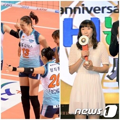 본문 이미지 - 정대영&#40;왼쪽&#41;과 이효희가 도로공사 유니폼을 입었다. © News1   