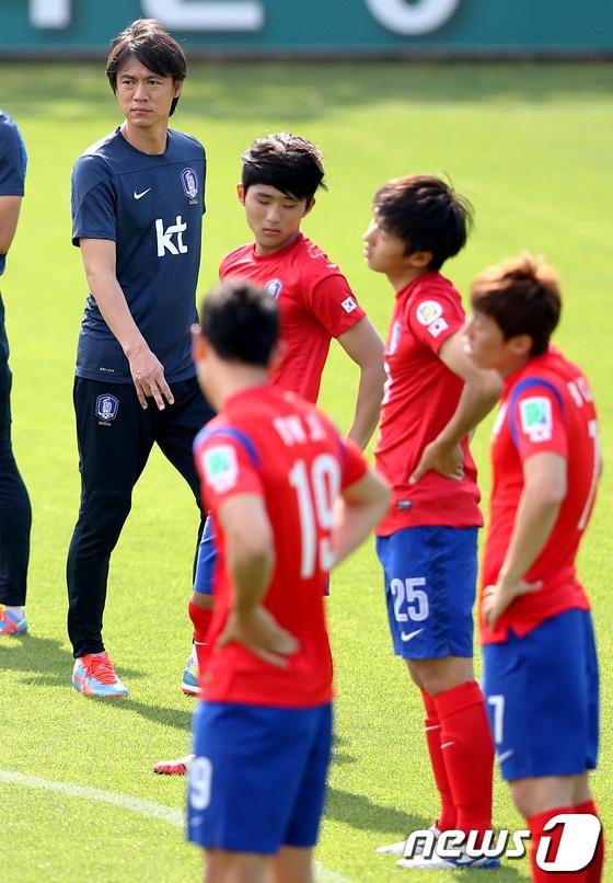 본문 이미지 - 선수들 사이에서 '공포의 삑삑이'로 통했던 셔틀 런 훈련이 변신했다. 과학의 힘을 결합시킨 합리적인 훈련이 진행되고 있다. © News1 박정호 기자