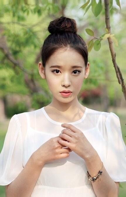 본문 이미지 - 배우 이설이 천정명 열애 당사자로 오해받고 있는 것에 불쾌감을 표했다. © pf엔터테인먼트 제공 