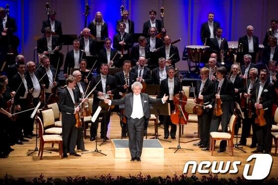 본문 이미지 - 체코필하모닉오케스트라.(성남아트센터 제공)© News1 