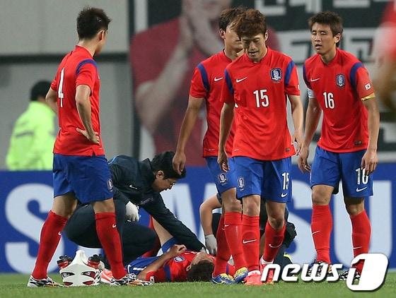 본문 이미지 - 한국 축구 대표팀이 10일(한국시각) 가나와의 최종 평가전에서 전략 노출을 막기 위해 FIFA에 등록된 번호가 아닌 가짜 등번호를 사용했다. © News1 박정호 기자