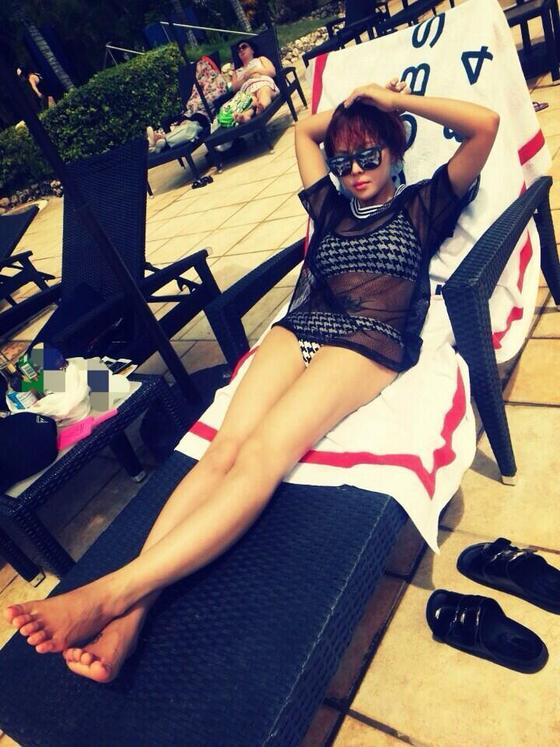 본문 이미지 - 나르샤가 비키니 자태를 뽐냈다. © 나르샤 트위터 