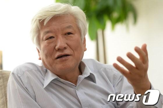 본문 이미지 - 한국기독교교회협의회 총무 김영주 목사가 서울 종로구 대학로 한국기독교회관에서 뉴스1과 인터뷰를 하고 있다. © News1 민경석 기자