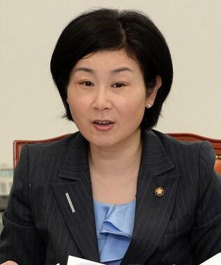 본문 이미지 - 청와대는 13일 김희정 새누리당 의원&#40;사진&#41;을 여성가족부 장관에 내정했다고 발표했다. &#40;뉴스1 DB&#41; 2014.6.13/뉴스1 © News1   박철중 기자