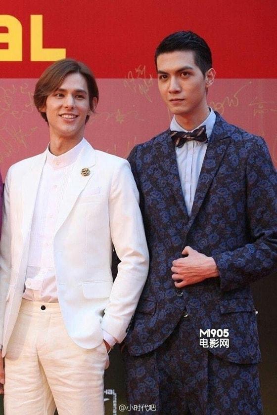 본문 이미지 - 배우 이현재(왼쪽)가 상하이 국제영화제에 참석했다. © HNS HQ 제공