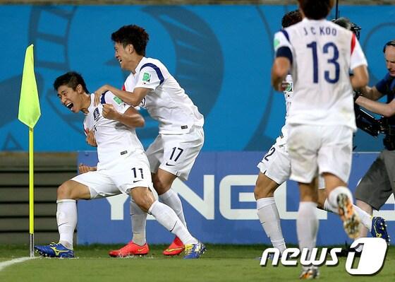 본문 이미지 - 이근호의 연봉이 공개돼 화제다. © News1   