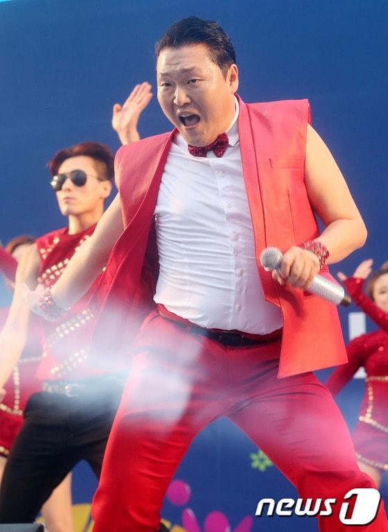 본문 이미지 - 싸이가 '챔피언'에 대한 애착을 드러냈다. © News1 