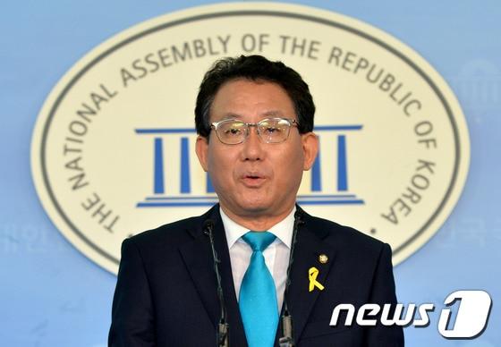 본문 이미지 - 유기홍 새정치민주연합 수석대변인. 2014.6.23/뉴스1 © News1   박철중 기자