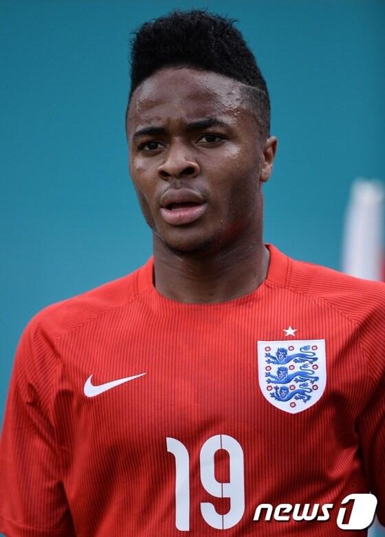 본문 이미지 - 잉글랜드 축구대표팀 소속 미드필더 라힘 스털링(20). © AFP=News1 