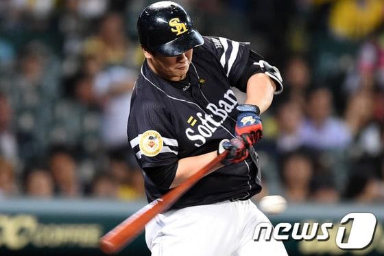 본문 이미지 - '빅보이' 이대호(32·소프트뱅크 호크스).  © News1   김진환 기자