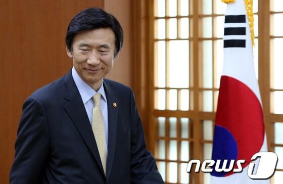 본문 이미지 - 윤병세 외교부 장관/뉴스1 © News1   송원영 기자