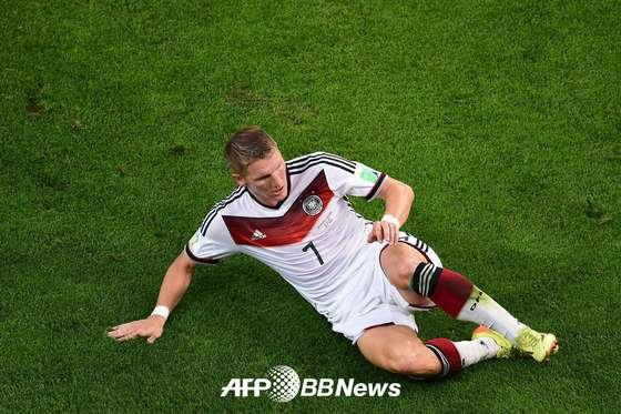 본문 이미지 - 독일 축구대표팀의 바스티안 슈바인슈타이거. © AFPBBNews=News1 