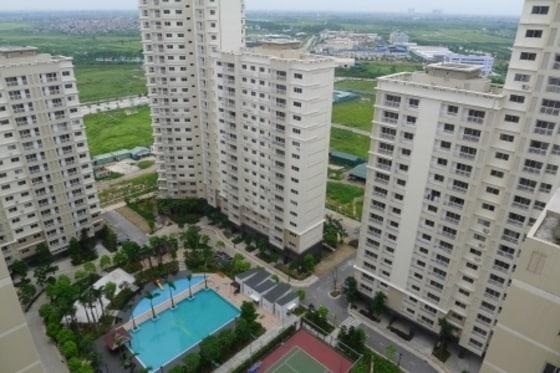 본문 이미지 - 포스코건설이 베트남 하노이에 건설한 스플랜도라 사업장. 왼편은 테라스하우스이고,오른편은 빌라가 들어서 있다. /사진=전병윤 기자 ⓒ News1