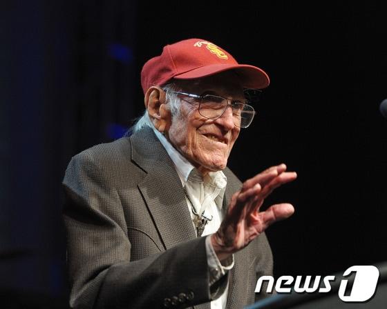 본문 이미지 - 루이스 잠페리니© AFP=뉴스1  