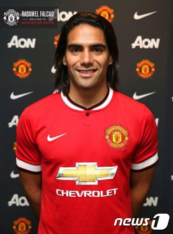 본문 이미지 - 잉글랜드 프리미어리그 맨체스터 유나이티드가 라다멜 팔카오의 임대 영입을 공식 발표했다. (맨체스터 유나이티드 홈페이지) ⓒ News1