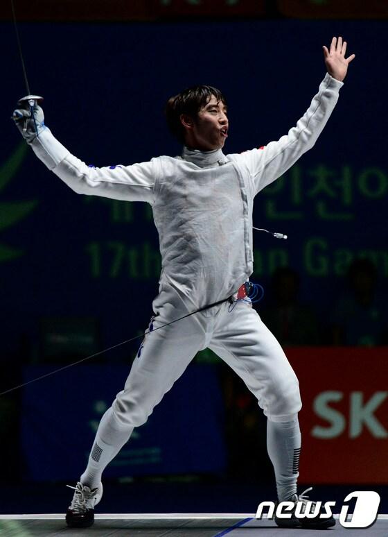본문 이미지 - 펜싱 남자 플뢰레 허준. 뉴스1 2014.09.22/뉴스1 ⓒ News1 박지혜 기자