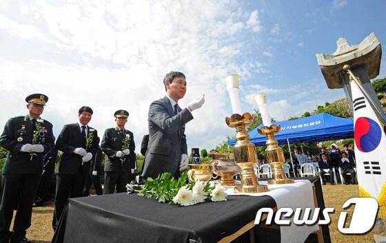 본문 이미지 - 6·25전쟁 당시 전주형무소에서 학살된 민간인들의 넋을 기리는 추모식/뉴스1 DB
