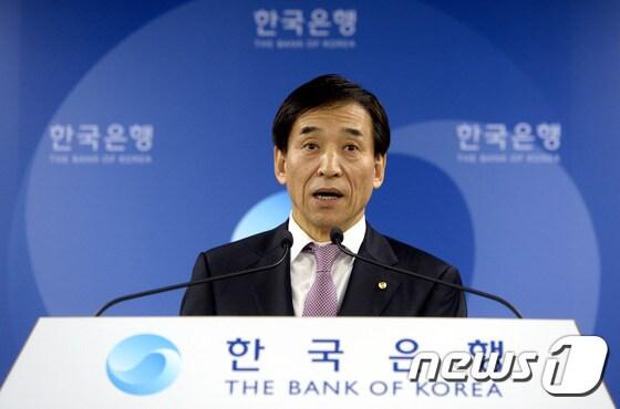본문 이미지 - 이주열 한국은행 총재. 2015.1.15/뉴스1 ⓒ News1 안은나 기자