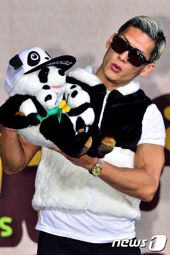 본문 이미지 - 박준형이 13세 연하의 여자친구와 결혼에 임박한 것으로 알려졌다. ⓒ News1 김진환 기자