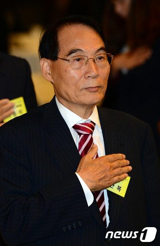 본문 이미지 - 김만복 전 국정원장