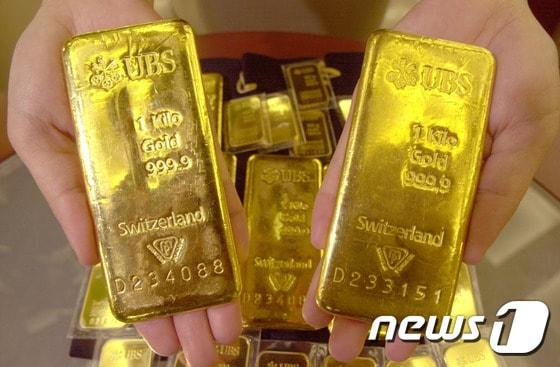 본문 이미지 - 금괴(골드 바). ⓒ AFP=뉴스1