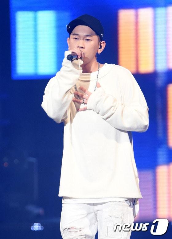 본문 이미지 - 가수 크러쉬ⓒ News1 권현진 기자