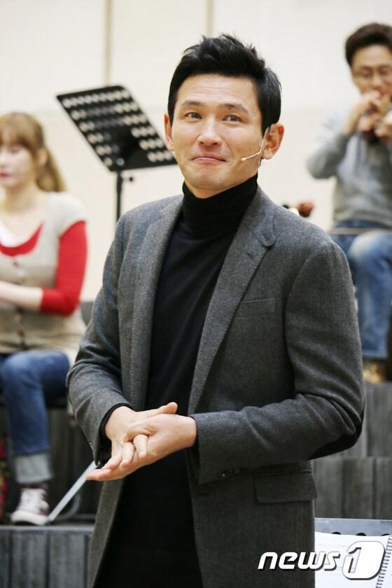 본문 이미지 - 뮤지컬 '오케피' 황정민. 2015.11.25 ⓒ News1