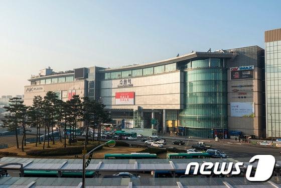 본문 이미지 - 수원역 전경. 2015.12.1/뉴스1 ⓒ News1