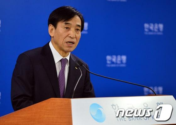 본문 이미지 - 이주열 한국은행 총재 2015.12.10/뉴스1 ⓒ News1 임경호 기자