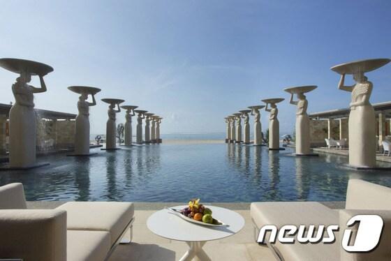 본문 이미지 - 물리아 발리 리조트는 31일 카운트다운 파티 초대권이 포함된 '이어엔드 겟어웨이' 패키지를 출시했다. 사진 제공/ 물리아 발리 ⓒ News1travel