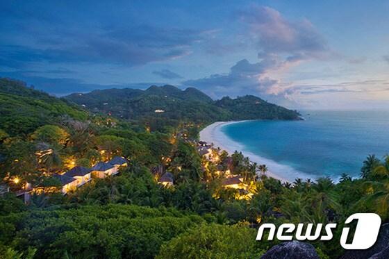 본문 이미지 - 반얀트리 리조트는 지상 최후의 낙원 세이셸 안에 존재하는 또 다른 낙원이다. 사진 제공/ 허니문리조트 ⓒ News1 travel
