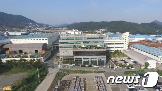 본문 이미지 - 경남  양산  서창에  위치하고  있는 자동차  부품  생산업체인  성우하이텍의  모습이다(성우하이텍  사진제공)ⓒ News1  강영범기자