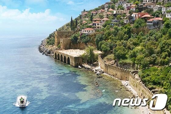 본문 이미지 - 원조 산타클로스 '성 니콜라스'의 고향 안탈리아. 사진 제공/ 터키 관광청 ⓒ News1 travel