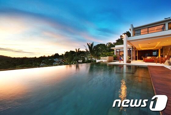 본문 이미지 - 총문 비치 서쪽에 위치한 사무자나 리조트. 사진 제공/ 허니문리조트 ⓒ News1 travel