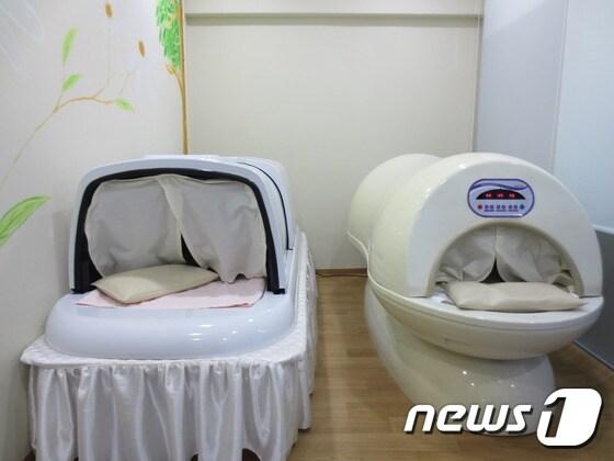 본문 이미지 - ㈜명신메디칼의 '원적외선 온열기'.(한국산업단지공단 광주전남본부 제공)2015.12.8ⓒ News1