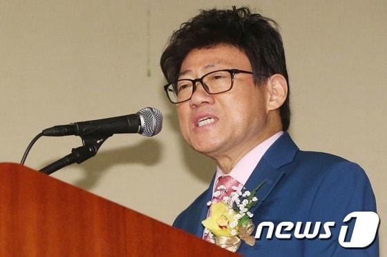 본문 이미지 - 엄용수 ⓒ 뉴스1