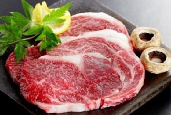 본문 이미지 - 이슬람교도들은 종교적 이유로 돼지고기를 먹지 않는다.