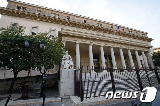 본문 이미지 - 엑상 프로방스 법원(위키메디아) ⓒ News1