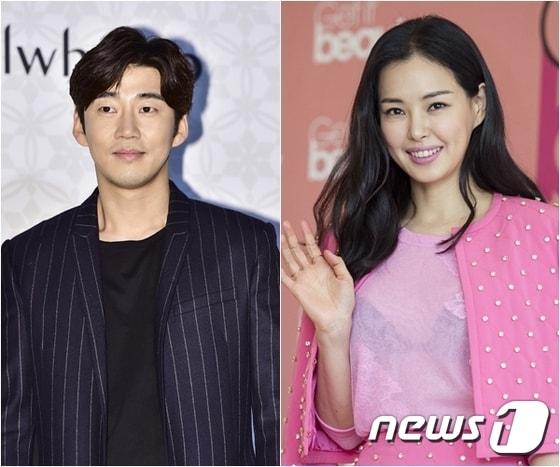 본문 이미지 - 윤계상(왼쪽)과 이하늬 ⓒ News1뉴스1DB