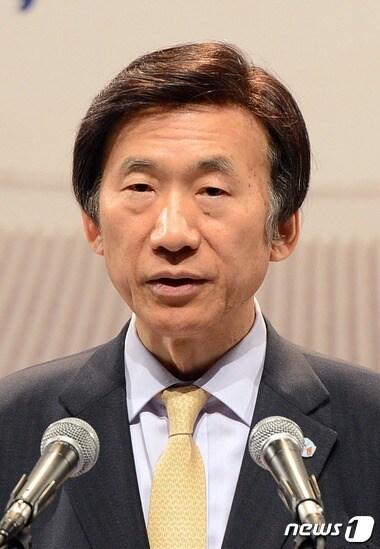 본문 이미지 - 윤병세 외교부 장관. (사진공동취재단) 2015.3.21/뉴스1 ⓒ News1 사진공동취재단 기자