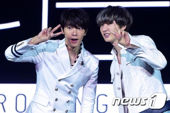 본문 이미지 - 슈퍼주니어-D&E 동해, 은혁(오른쪽) ⓒ News1