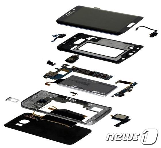 본문 이미지 - 갤럭시S6 분해도(IHS 제공) ⓒ News1