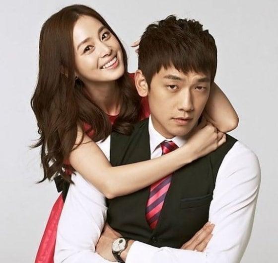 본문 이미지 - 가수 비(오른쪽)가 연인 김태희와의 결혼설에 "사실무근"이라는 입장을 밝혔다. 