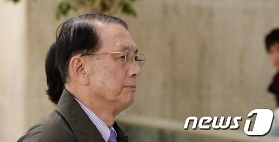 본문 이미지 - 김기춘 전 대통령 비서실장. 강기훈 유서대필 사건 당시 법무부 장관이었다. /뉴스1 ⓒ News1 허경 기자