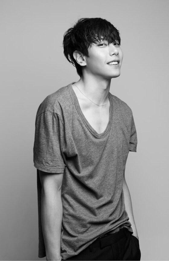 본문 이미지 - 박효신이 강제집행 면탈 혐의 첫 공판에 참석했다. 