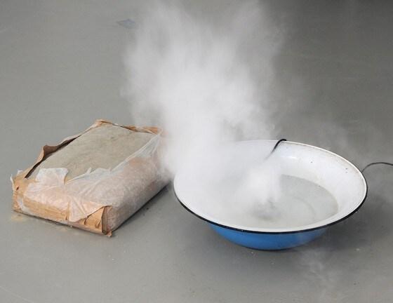 본문 이미지 - 니나카넬, '상동곡Perpetuum Mobile '(25kg) 2009-2010