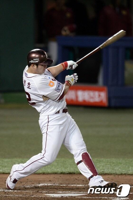 본문 이미지 - 넥센 히어로즈 4번 타자 박병호. /뉴스1 ⓒ News1 정회성 기자